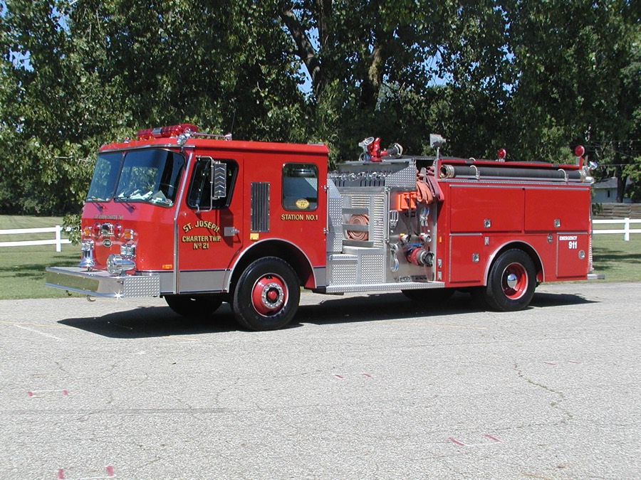 The 1987 pumper 1821