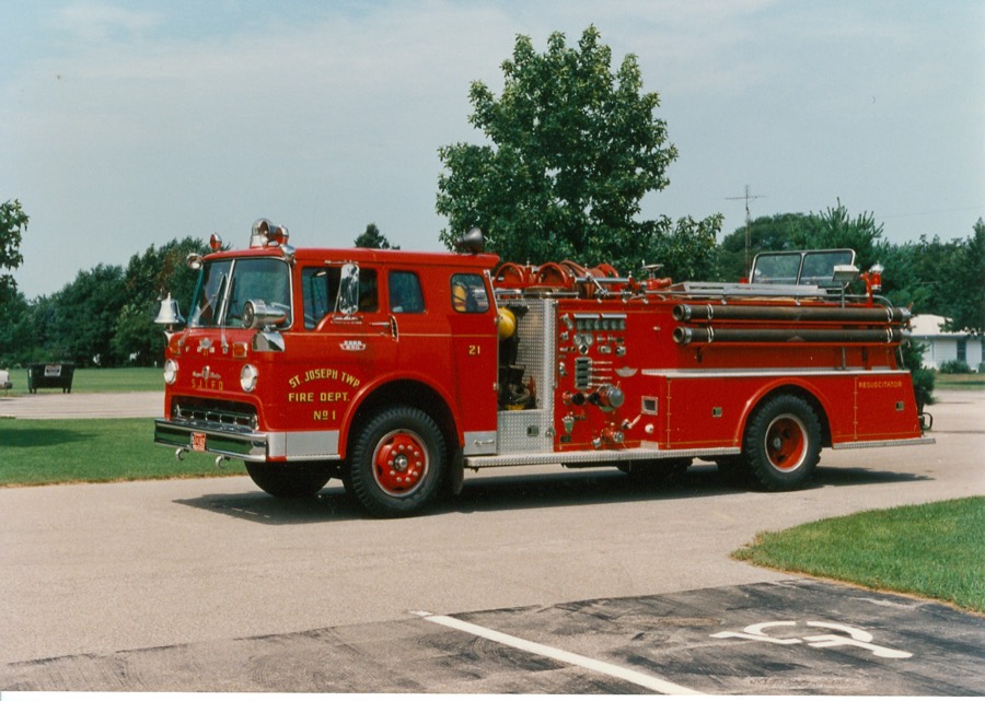 The pumper that carried the number 1821 before 1987